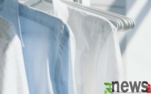 Mom must know the tricks to remove clothes dyeing. Tips to remove white clothes dyeing