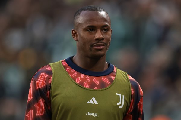 Romano: Crystal Palace is going to buy central defender this summer, and is interested in Juventus defender Jia Luo