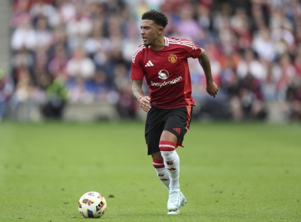 Skira: Juventus is still interested in Sancho and is preparing to submit a 15 million euro offer