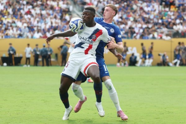What s going on? Mendes defended Salah, Saka, Yamal this season...being blasted by Chelsea