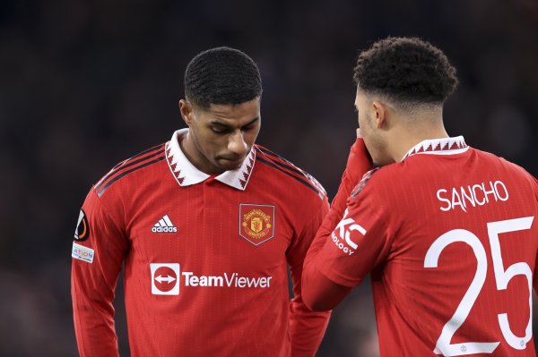 Others come back after get off work! TA: Manchester United asked Sancho and others to register for training after 5 pm this week