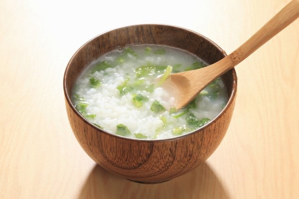 After the cold dew, the air becomes dry and the air becomes dry, and the cold virus is more prone to pathogenicity! Eat more warm food for breakfast