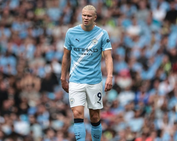 Haaland played 22 goals in 13 Premier League games in August, only 3 goals away from the record