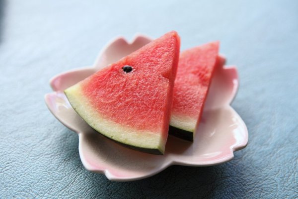 Relieve heat and quench thirst and supplement a variety of nutrients. Experts remind you to pay attention to eating watermelon in summer.