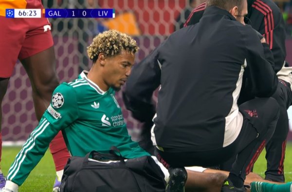 Can t hold on due to injury! Ekitic was replaced in the 68th minute
