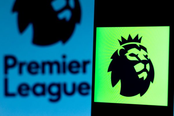 West Ham United only leads the Premier League for about 25 minutes this season, but avoids the bottom of the standings