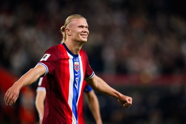 Can t stop it! Haaland has 21 goals and 3 assists in 12 games for the national team and club in the new season, scoring in 10 consecutive games.